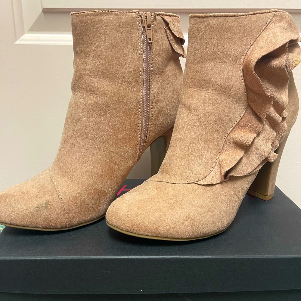 Blush pink heeled boots